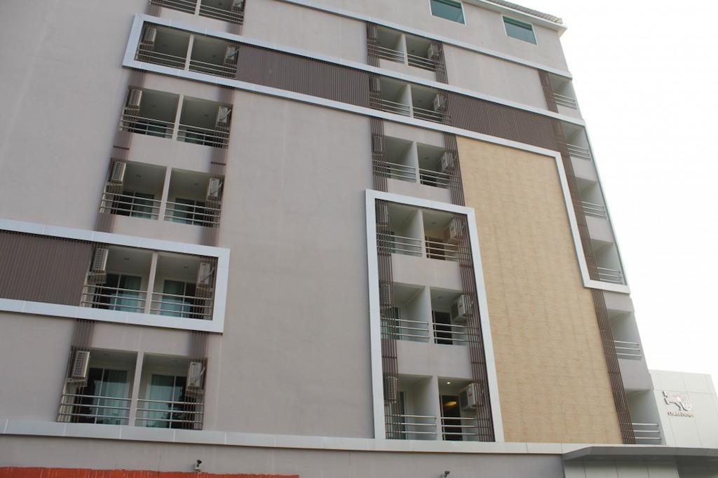 Chariot Pattaya Hotel Exterior photo