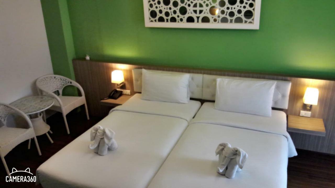 Chariot Pattaya Hotel Exterior photo